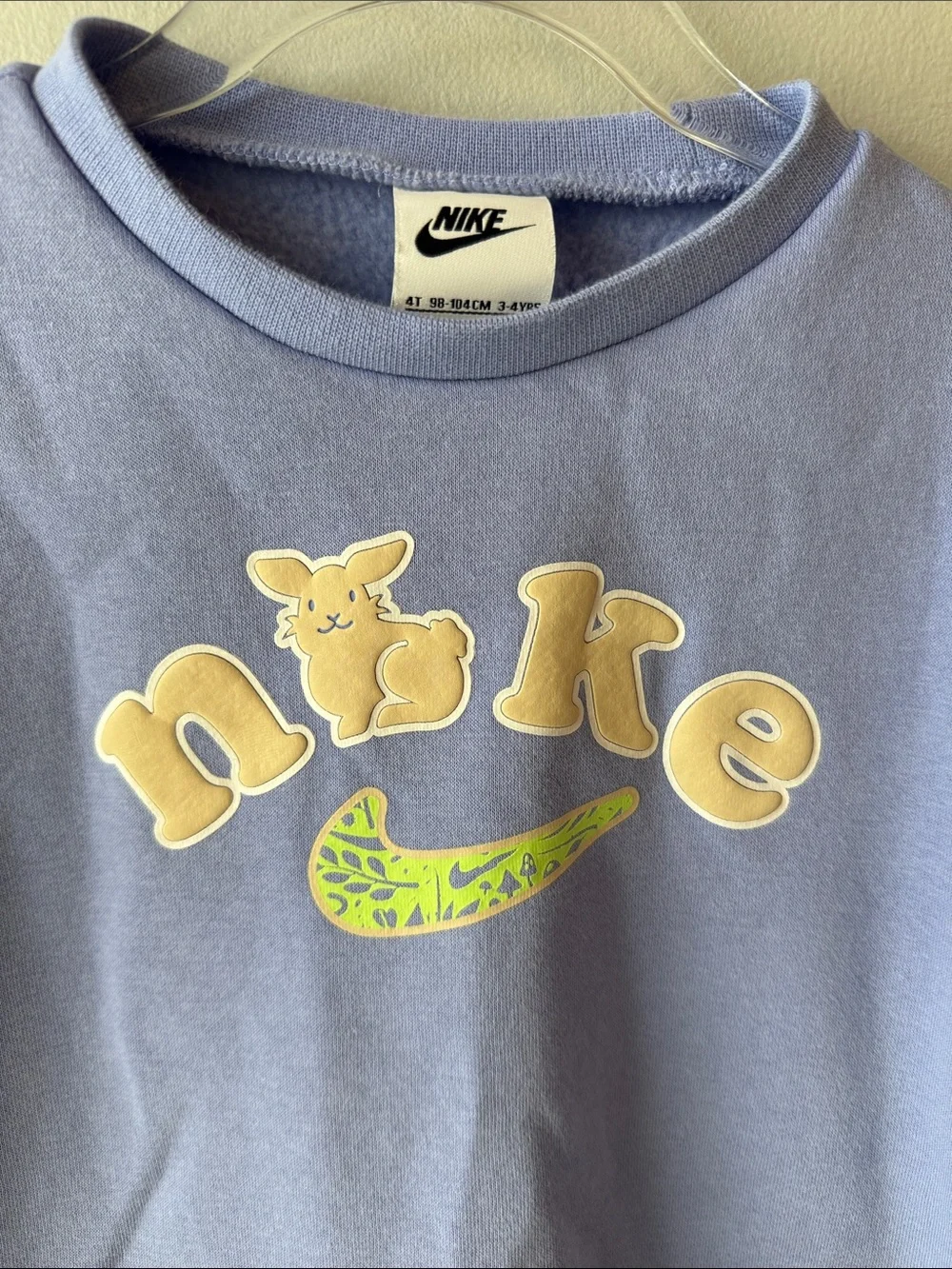 Nike Girls‎ 4T Bunny Logo Crewneck Sweatshirt